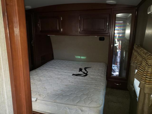 4YDT2982XGB451126 - 2016 KEYSTONE OUTBACK BEIGE photo 5