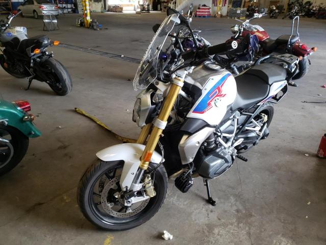 WB10J7304LZG69728 - 2020 BMW R 1250 R WHITE photo 2