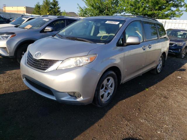 5TDJK3DC9DS056915 - 2013 TOYOTA SIENNA LE SILVER photo 2