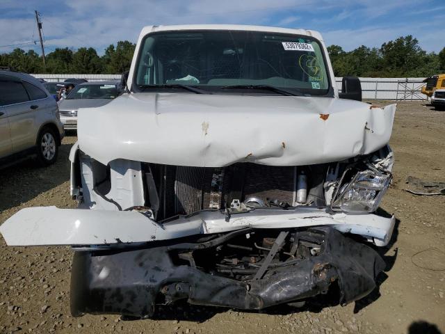 1N6BF0KM6JN815084 - 2018 NISSAN NV 1500 S WHITE photo 9