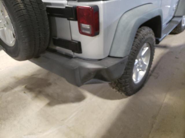 1J4GA2D1XBL511737 - 2011 JEEP WRANGLER S SILVER photo 9