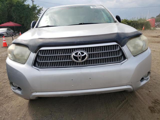 JTEEW44A982023237 - 2008 TOYOTA HIGHLANDER SILVER photo 9