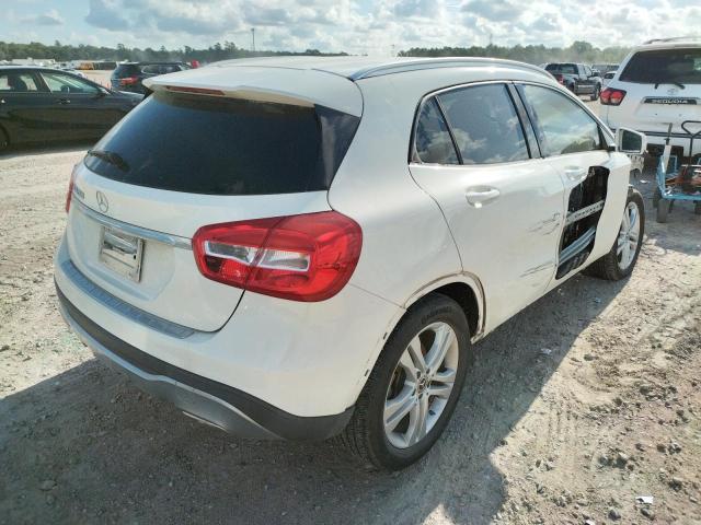 WDCTG4EB9JJ470009 - 2018 MERCEDES-BENZ GLA 250 WHITE photo 4