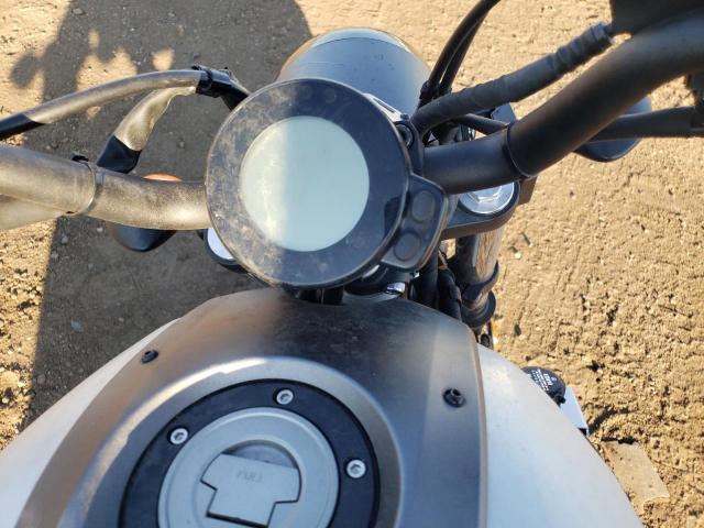 JYARM21E9JA000328 - 2018 YAMAHA XSR700 GRAY photo 8