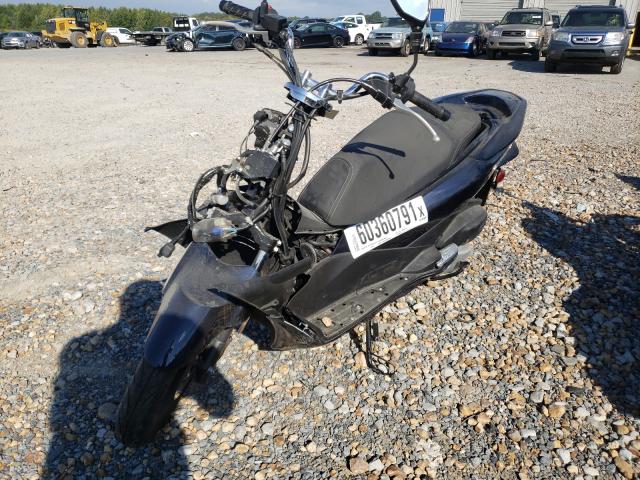 RLHKF1804JY300645 - 2018 HONDA PCX 150 BLACK photo 2