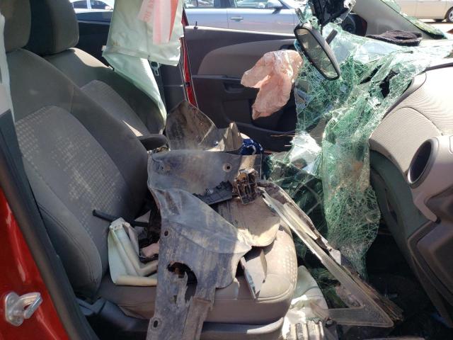 1G1JA5SH5D4221294 - 2013 CHEVROLET SONIC LS RED photo 5