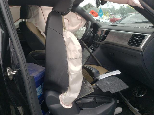 1V2KC2CA8NC203528 - 2022 VOLKSWAGEN ATLAS CROS შავი ფოტო 5