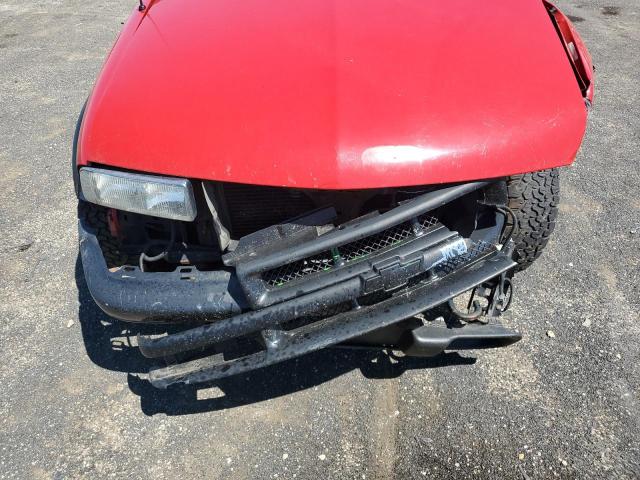 1GCCT19W328191550 - 2002 CHEVROLET S TRUCK S1 RED photo 7