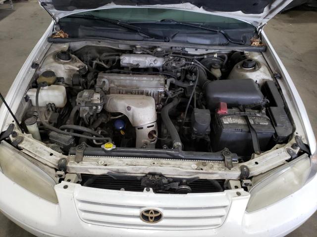 JT2BG22K5W0246705 - 1998 TOYOTA CAMRY CE WHITE photo 7