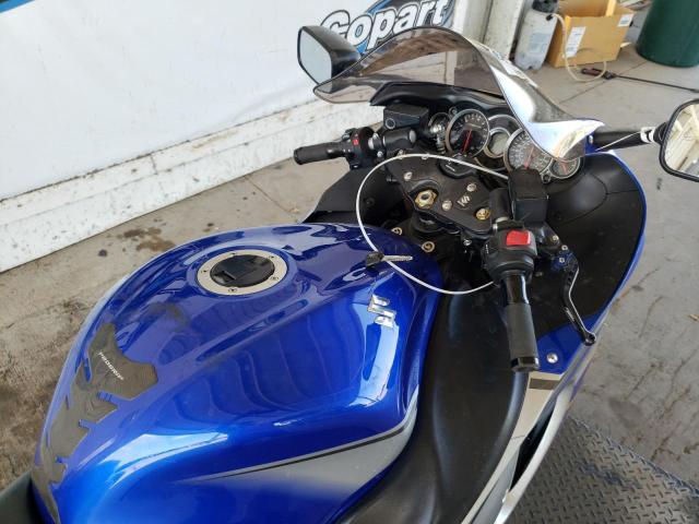 JS1GX72B6F2100175 - 2015 SUZUKI GSX1300 RA BLUE photo 5