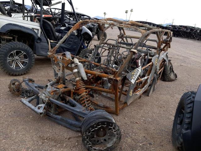 3JBVEAW41JK000769 - 2018 CAN-AM MAVERICK X BURN photo 2