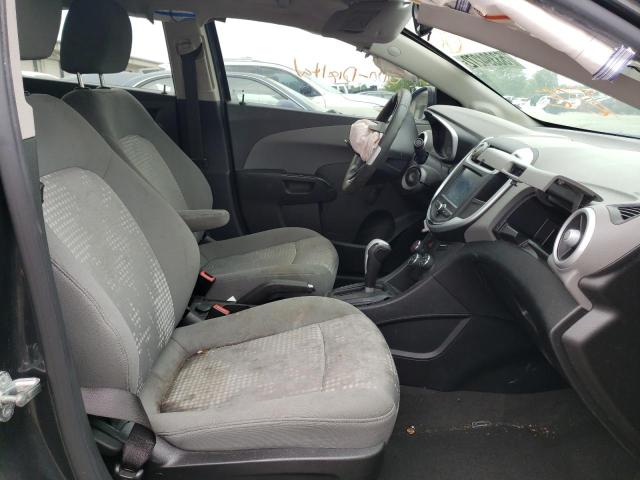 1G1JB5SH7H4133141 - 2017 CHEVROLET SONIC LS GRAY photo 5