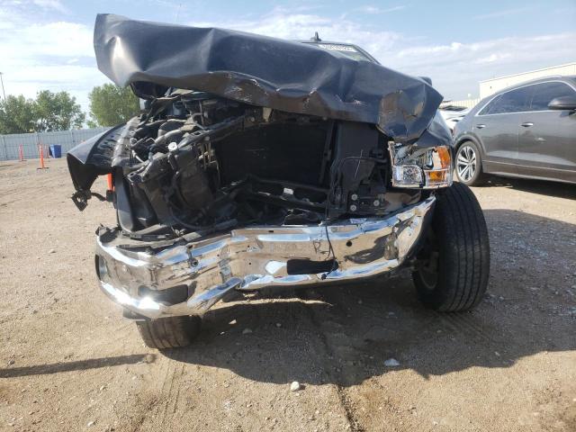 3C6RR7LT0JG228306 - 2018 RAM 1500 SLT GRAY photo 9