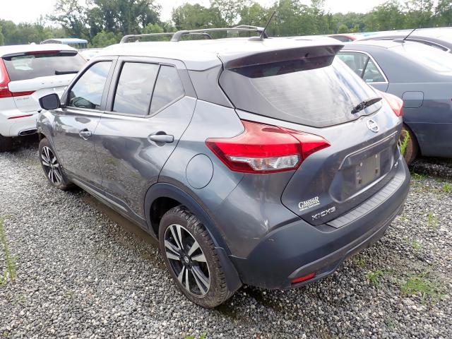 3N1CP5CU2JL526173 - 2018 NISSAN KICKS S GRAY photo 3