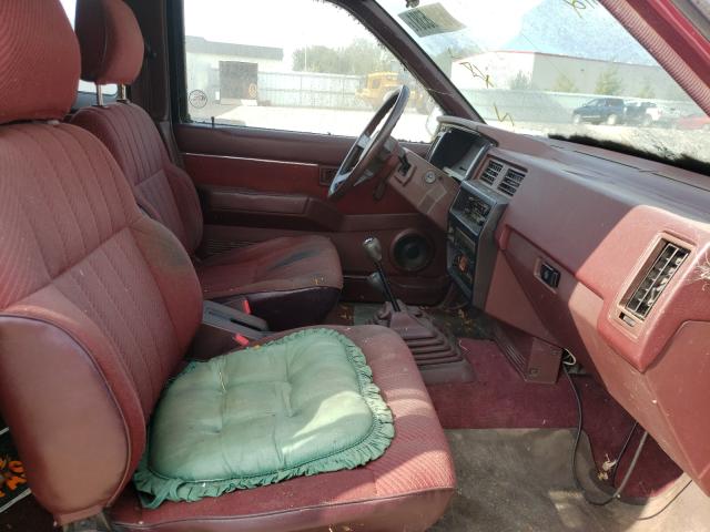 1N6HD16Y8JC332212 - 1988 NISSAN PICKUP BURGUNDY photo 5