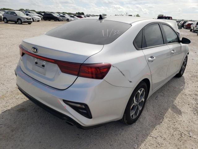 3KPF24AD2KE076990 - 2019 KIA FORTE FE SILVER photo 4