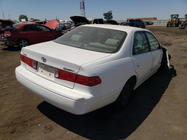 JT2BG22K3Y0397027 - 2000 TOYOTA CAMRY CE WHITE photo 4