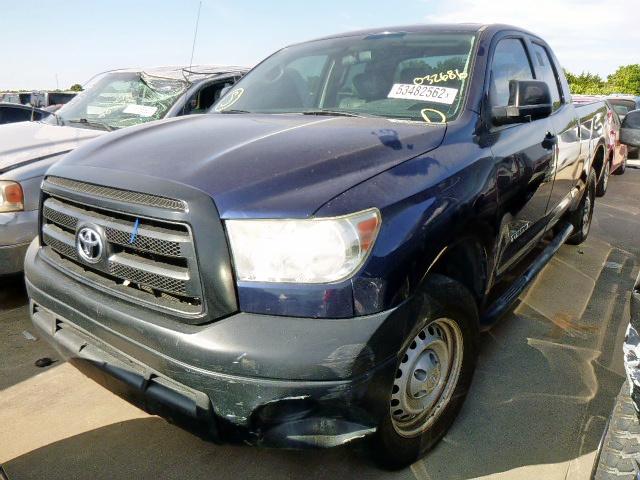 5TFRM5F15BX032686 - 2011 TOYOTA TUNDRA DOU BLUE photo 2