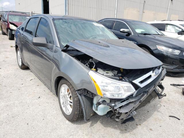 1FAHP3FN5BW116609 - 2011 FORD FOCUS SE GRAY photo 1