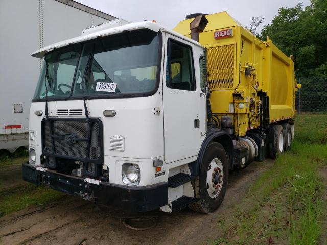 5VCACRUF8EH217418 - 2014 AUTOCAR LLC XPEDITOR WHITE photo 2