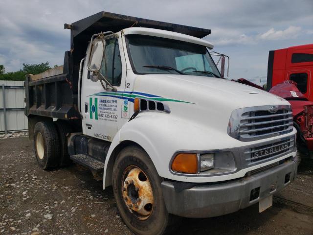 2FZAAHCT82AJ62409 - 2002 STERLING TRUCK M 6500 WHITE photo 1