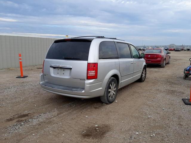 2A8HR54139R676379 - 2009 CHRYSLER TOWN & COU SILVER photo 4