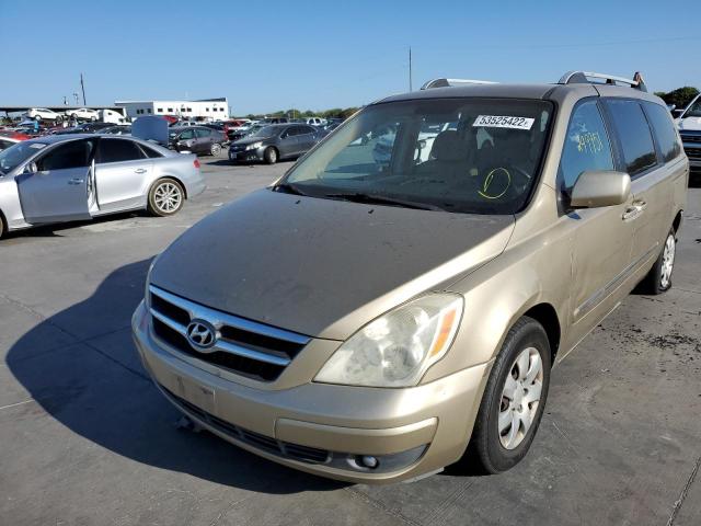 KNDMC233976024993 - 2007 HYUNDAI ENTOURAGE TAN photo 2