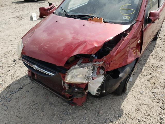 KL1TD56606B642846 - 2006 CHEVROLET AVEO BASE RED photo 9