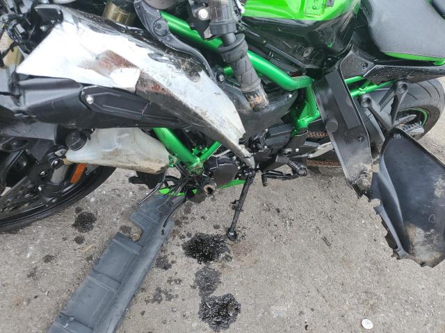 JKAZRCL16MA000016 - 2021 KAWASAKI ZR1000 L GREEN photo 7