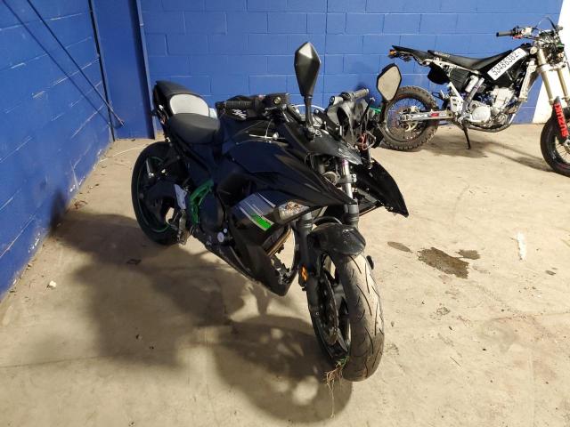 JKAEXEJ19KDA03526 - 2019 KAWASAKI EX650 J შავი ფოტო 1