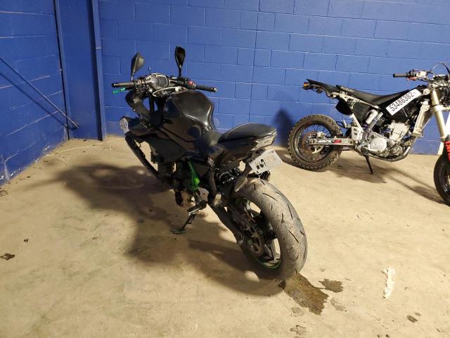 JKAEXEJ19KDA03526 - 2019 KAWASAKI EX650 J შავი ფოტო 3