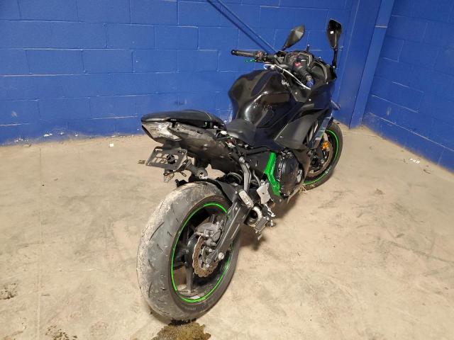 JKAEXEJ19KDA03526 - 2019 KAWASAKI EX650 J შავი ფოტო 4