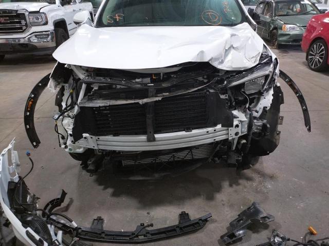 KL4MMCSL4NB058732 - 2022 BUICK ENCORE GX WHITE photo 9