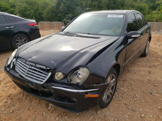 WDBUF65J35A723619 - 2005 MERCEDES-BENZ E320 BLACK photo 2