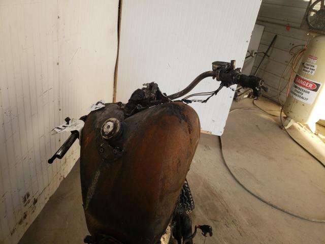 JH2RC44641M453981 - 2001 HONDA VT750 CD2 烧焦的 照片 5