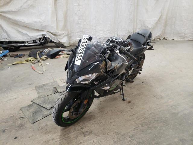 JKAEXEJ16KDA03354 - 2019 KAWASAKI EX650 J BLACK photo 2