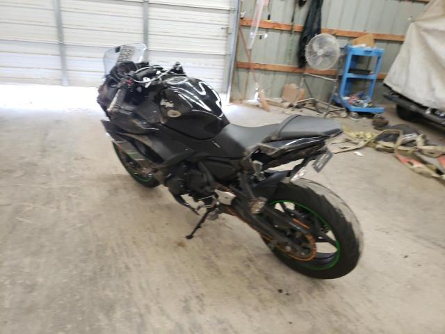 JKAEXEJ16KDA03354 - 2019 KAWASAKI EX650 J 黑色 照片 3