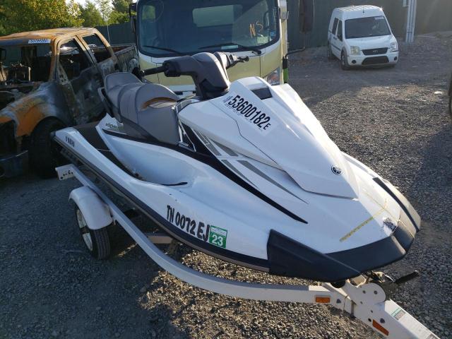 YAMA3081L415 - 2015 YAMAHA VX CRUISER WHITE photo 1