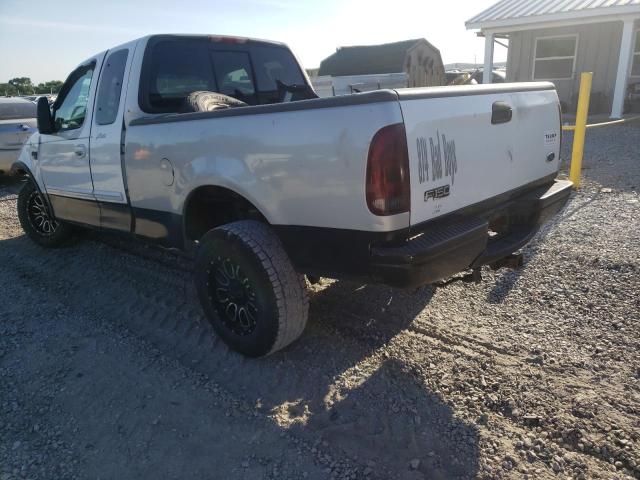 1FTRX18LXYNA80705 - 2000 FORD F150 WHITE photo 3