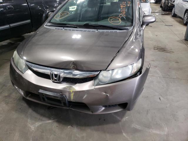19XFA1F6XAE000184 - 2010 HONDA CIVIC LX-S رمادي صورة 9