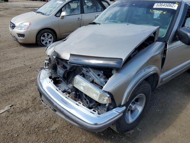 1GNCS13W3Y2201105 - 2000 CHEVROLET BLAZER TAN photo 9