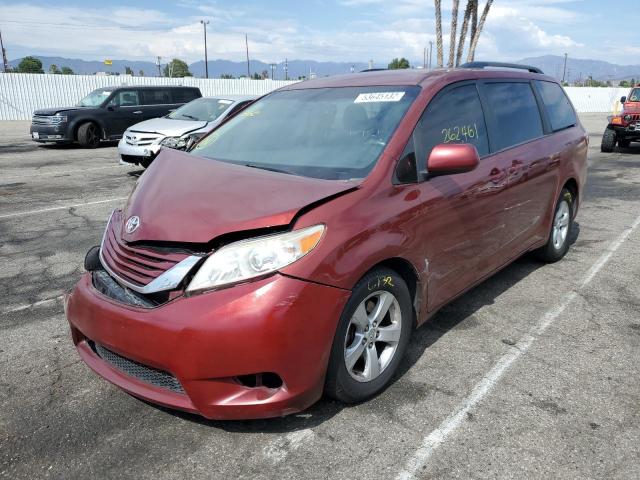 5TDKZ3DC7HS792175 - 2017 TOYOTA SIENNA LE RED photo 2