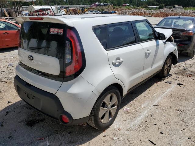 KNDJN2A2XE7067589 - 2014 KIA SOUL WHITE photo 4