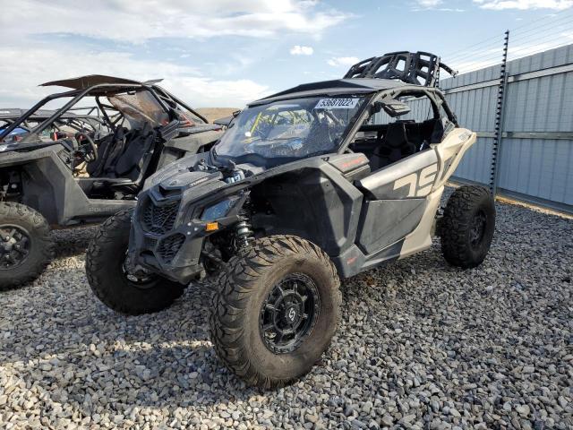 3JBVGAY42NE000484 - 2022 CAN-AM MAVERICK X TWO TONE photo 2