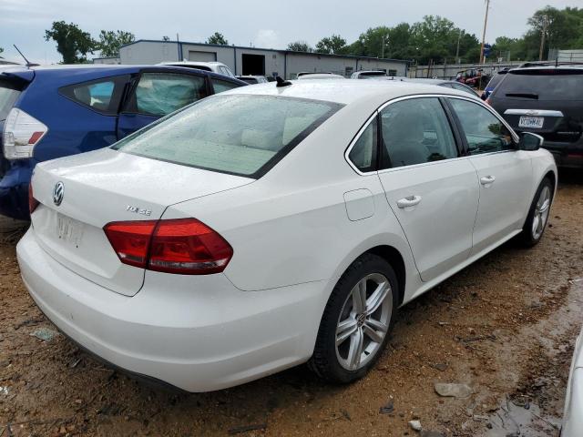 1VWBN7A34EC065173 - 2014 VOLKSWAGEN PASSAT SE WHITE photo 4