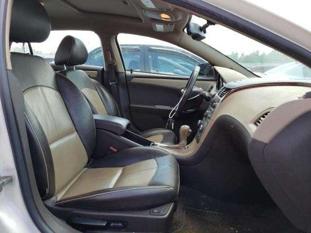 1G1ZE5E18BF184815 - 2011 CHEVROLET MALIBU LTZ თეთრი ფოტო 5