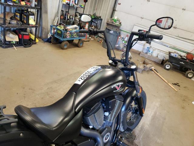 5VPCWBABXH3059060 - 2017 VICTORY MOTORCYCLES HIGH-BALL Schwarz Foto 5