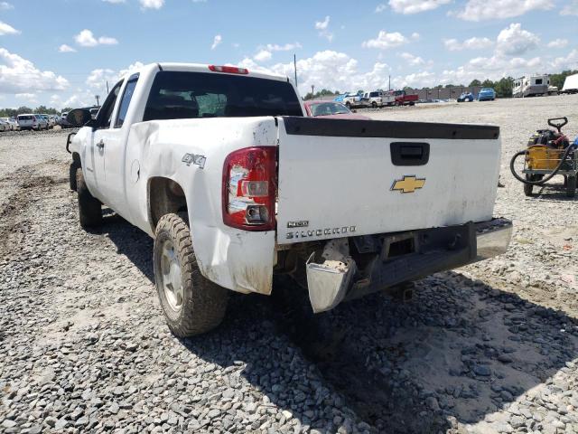 1GCRKPE31BZ191746 - 2011 CHEVROLET SILVERADO WHITE photo 3