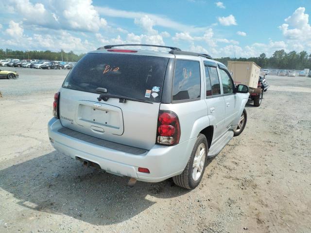 1GNDT13S982118678 - 2008 CHEVROLET TRAILBLAZE SILVER photo 4