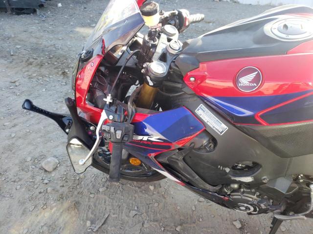 JH2SC7755NK500264 - 2022 HONDA CBR1000 RA TWO TONE photo 9